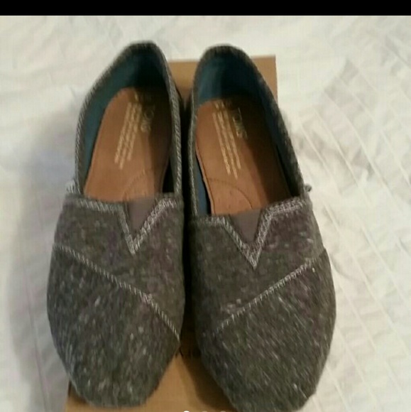Women's TOMS