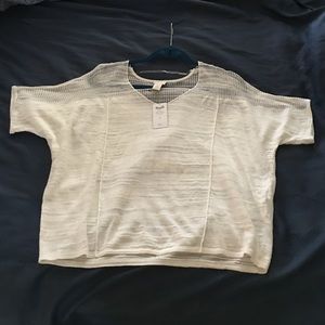 Chico's ss light sweater top. NWT. Chico size 1