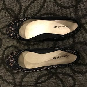 American Eagle flats