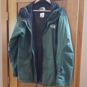 The North Face Mountain Light Goretex Shell Jacket