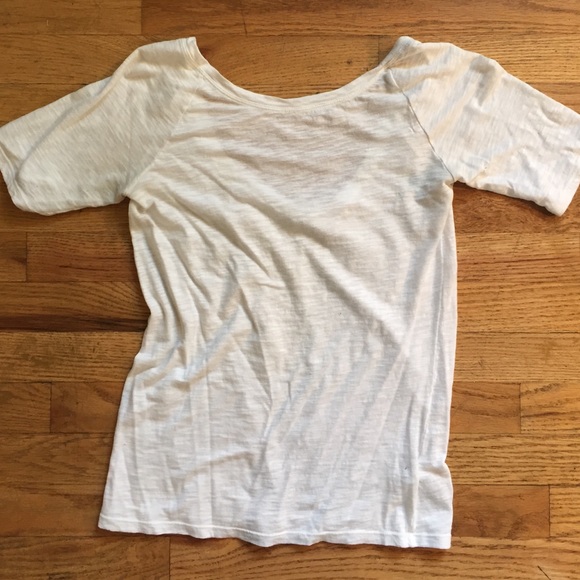Gap white tee