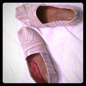 TOMS striped flats