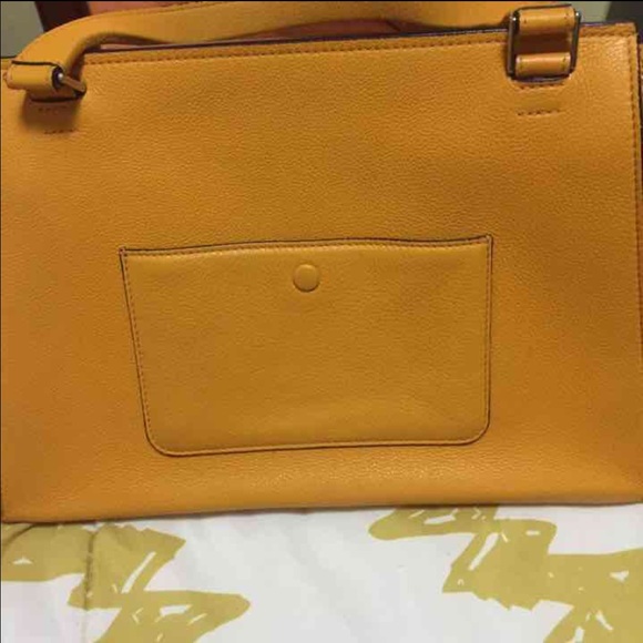 Celine edge - Picture 3 of 4