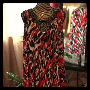 Red and black Avenue short sleeved top 22/24