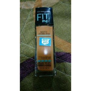 Fit Me Matte Foundations