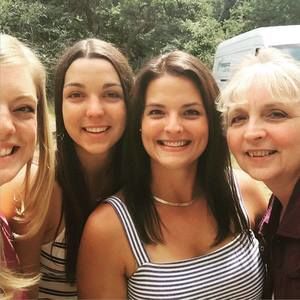 Meet your Posher, Alicia