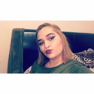 Meet your Posher, Alejandra