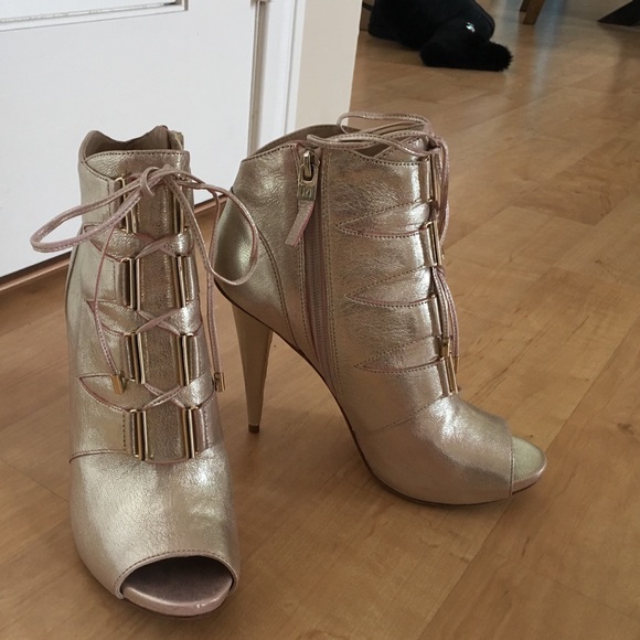 Marciano booties
