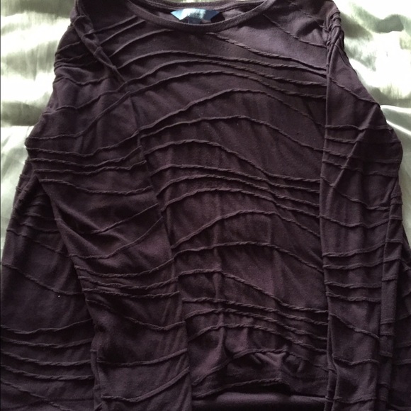 Simply Vera Wang purple long sleeved shirt