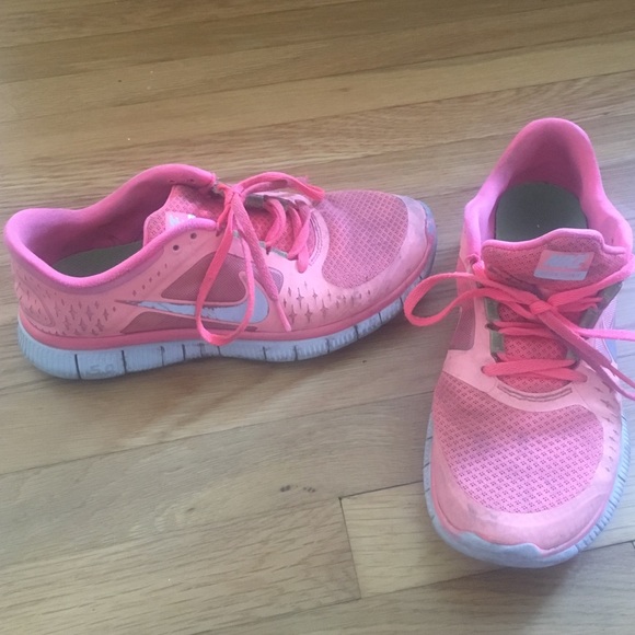 Pink nikes size 8.5