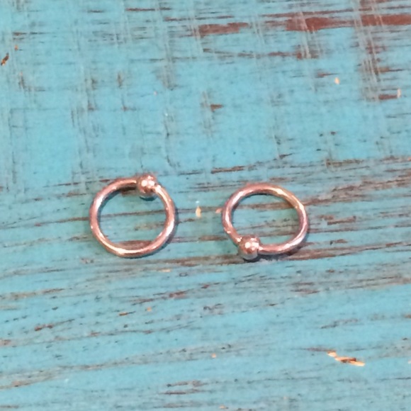 18g Surgical Steel Captive Hoop