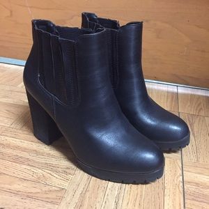 Steve Madden Booties ♥️