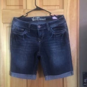 Wallflower  Bermuda shorts