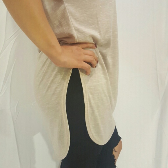 NEW loose fitting tee - Picture 2 of 4