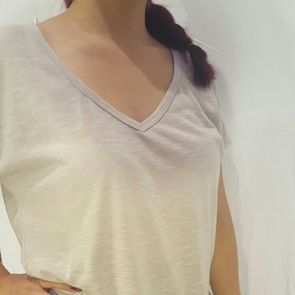 NEW loose fitting tee - Picture 3 of 4