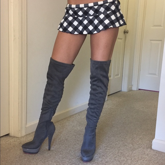 Sexy thigh high boots!!
