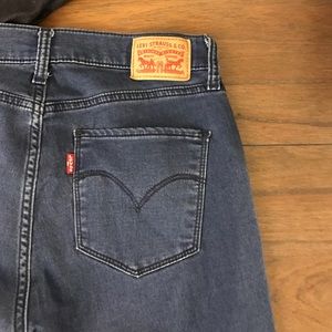 Levi jeans