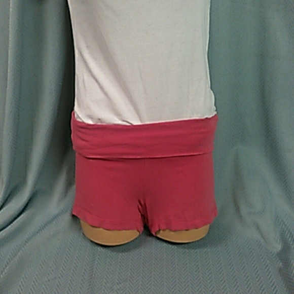 Yoga shorts size L
