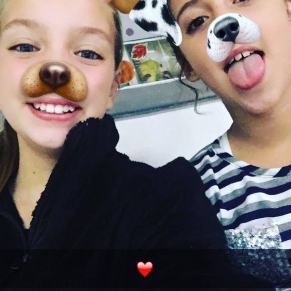 Meet your Posher, Jillian - Picture 1 of 1