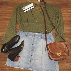 Trendy olive green sweater