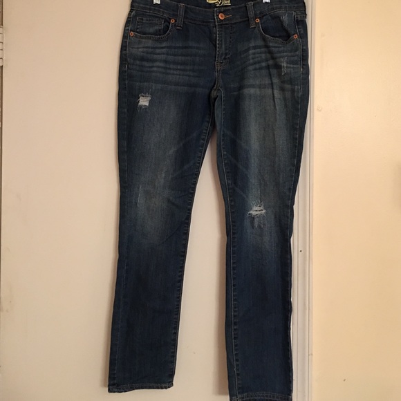 Distressed women jeans, regular length 30 length