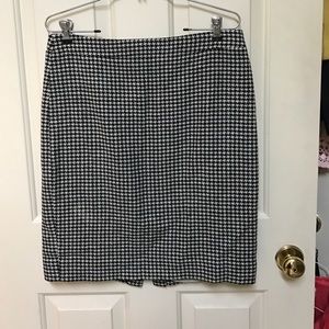 J Crew 'The Pencil Skirt': B&W houndstooth