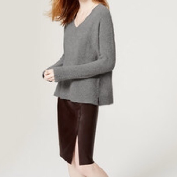 LOFT Relaxed V-Neck Sweater Boucle XL Extra Large