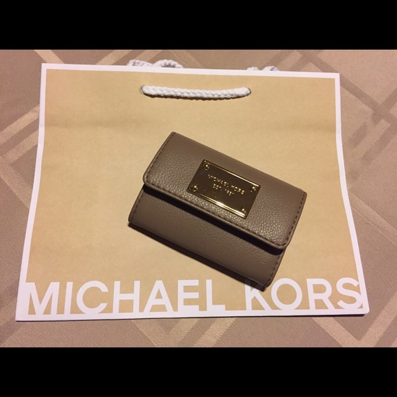 Michael KORS Dune wallet