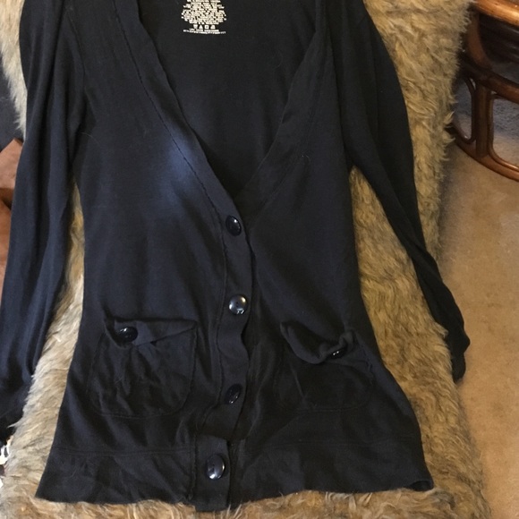 Miley Cyrus for Max Azria Sweater!!!! - Picture 3 of 3