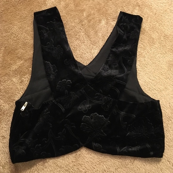 Urban Outfitters "Staring at Stars" Top - Picture 2 of 4