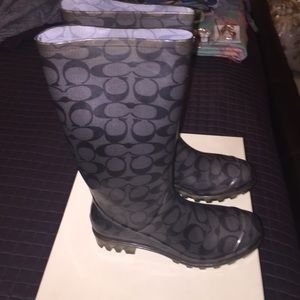 Size 7 coach rain boots