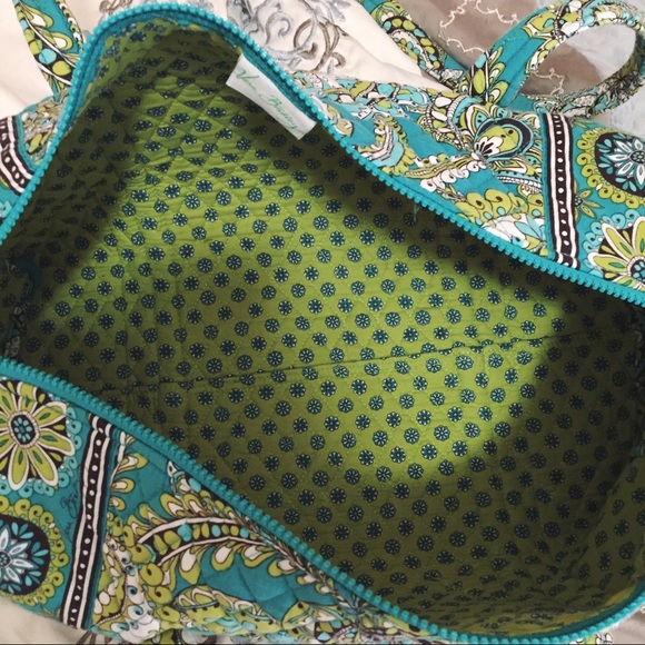 Vera Bradley small duffle - Picture 2 of 2