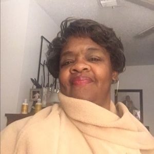 Meet your Posher, Phyllis