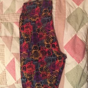 LuLaRoe Neon Owl Print Leggings