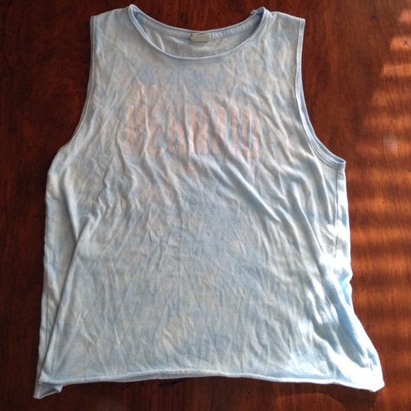 I am selling a fatter 10 top blue and white.