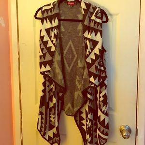 Hi-low black and white tribal print shrug