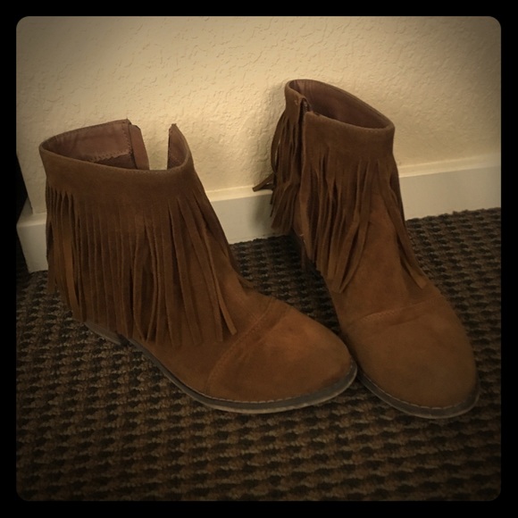 Fringe Boots!!