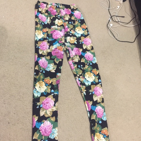 Soft, silky floral print leggings - Picture 1 of 3