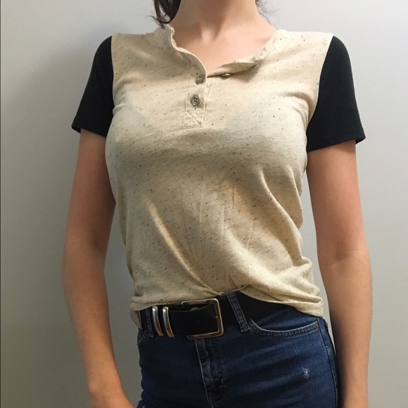 LAST CHANCE! Tshirt w Buttons