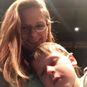 Meet your Posher, Brittney