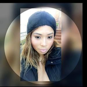 Meet your Posher, Dina