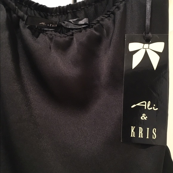 One Sleeve Top! - Picture 2 of 3