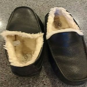 UGG Ascot outdoor/indoor slippers!!
