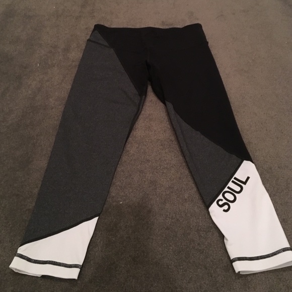 *LAST PRICE ⬇️* SoulCycle brand color block pants