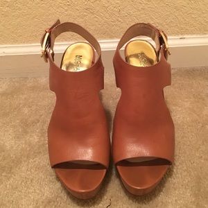📍WINTER SALE📍Michael Kors Wedges