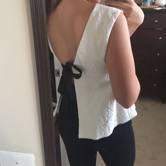 Sophisticated and unique open back Zara top