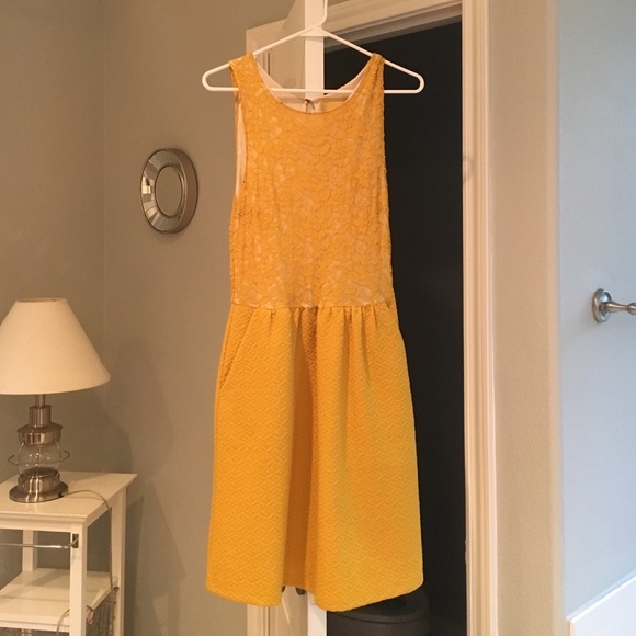 Anthropologie Lemonlace dress. Size small