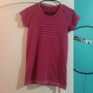 Lululemon swiftly tech short sleeve
