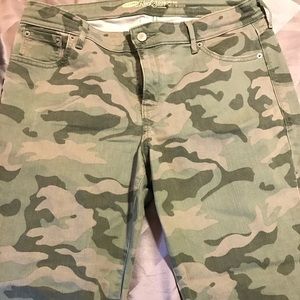 Old Navy Rockstar Camo Jeans