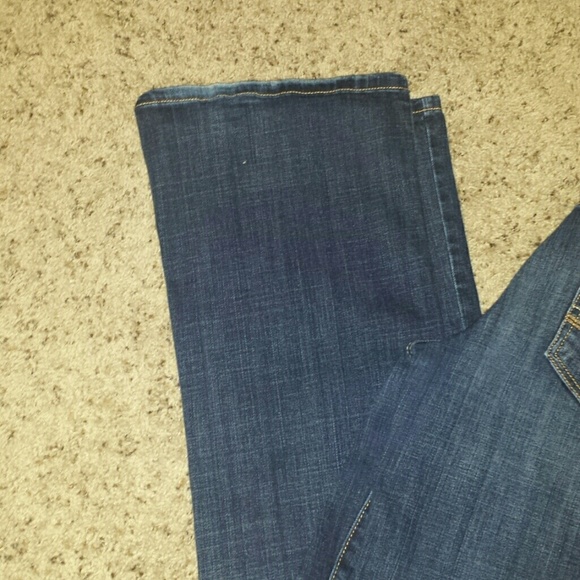 American Eagle Jeans - Picture 2 of 3
